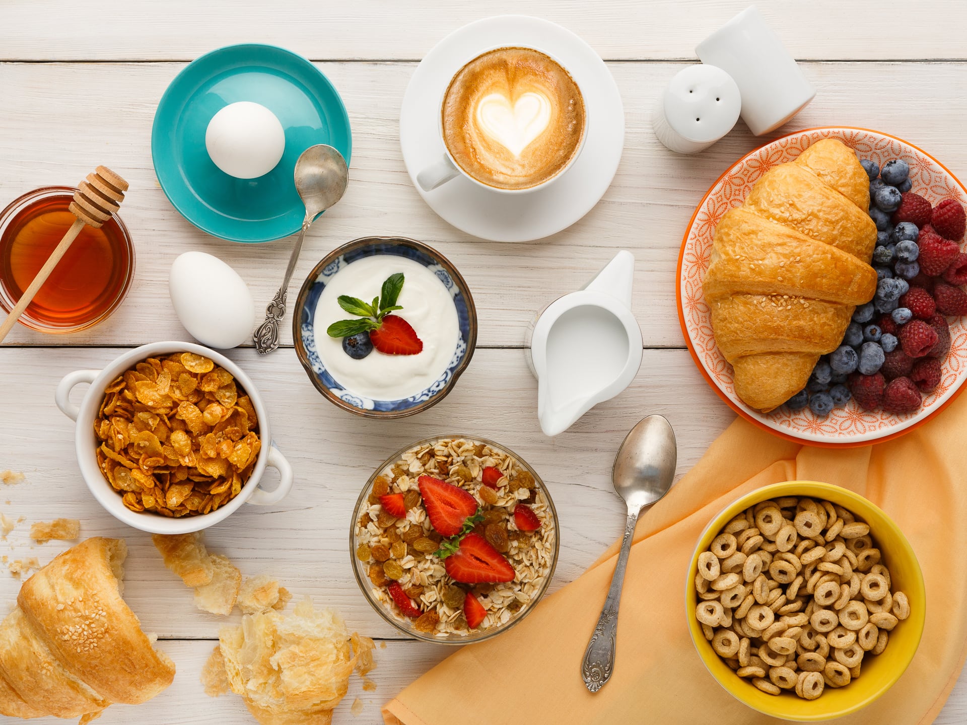 Richard breakfast. Континентальный завтрак меню. Фон для меню завтраков. Континентальный завтрак в гостинице что это. @Berries.Coffee меню